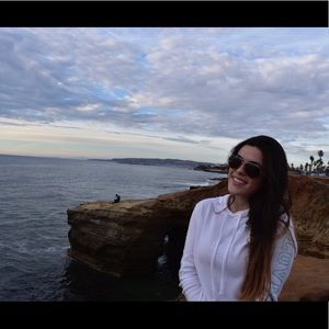 Meet your Posher, Bri